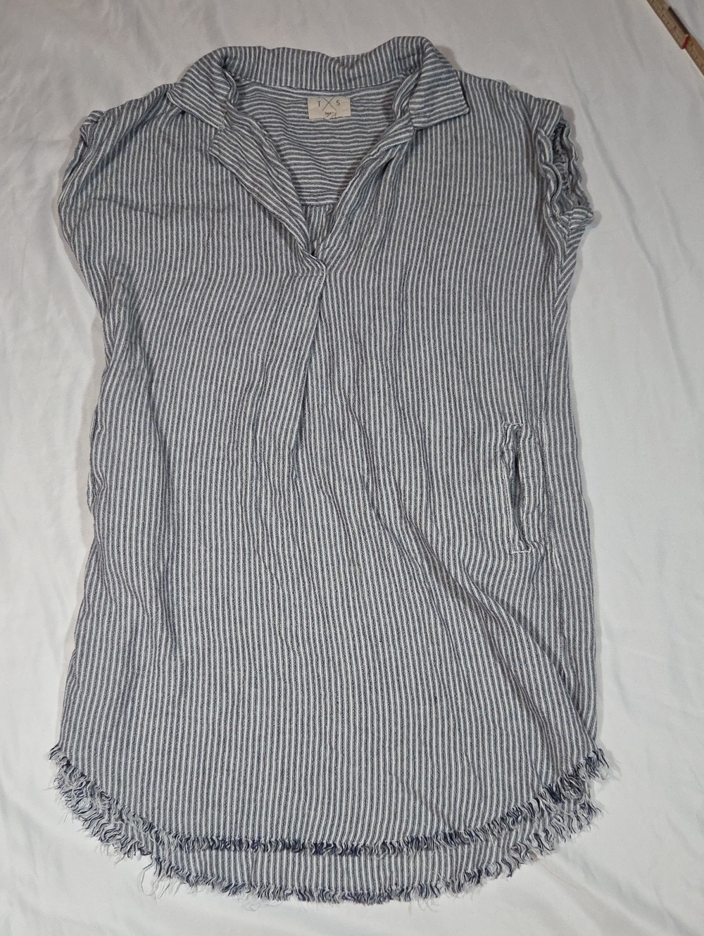 TXS Blue And White Striped  Linen Blend Short Sleeve Dress Size Small